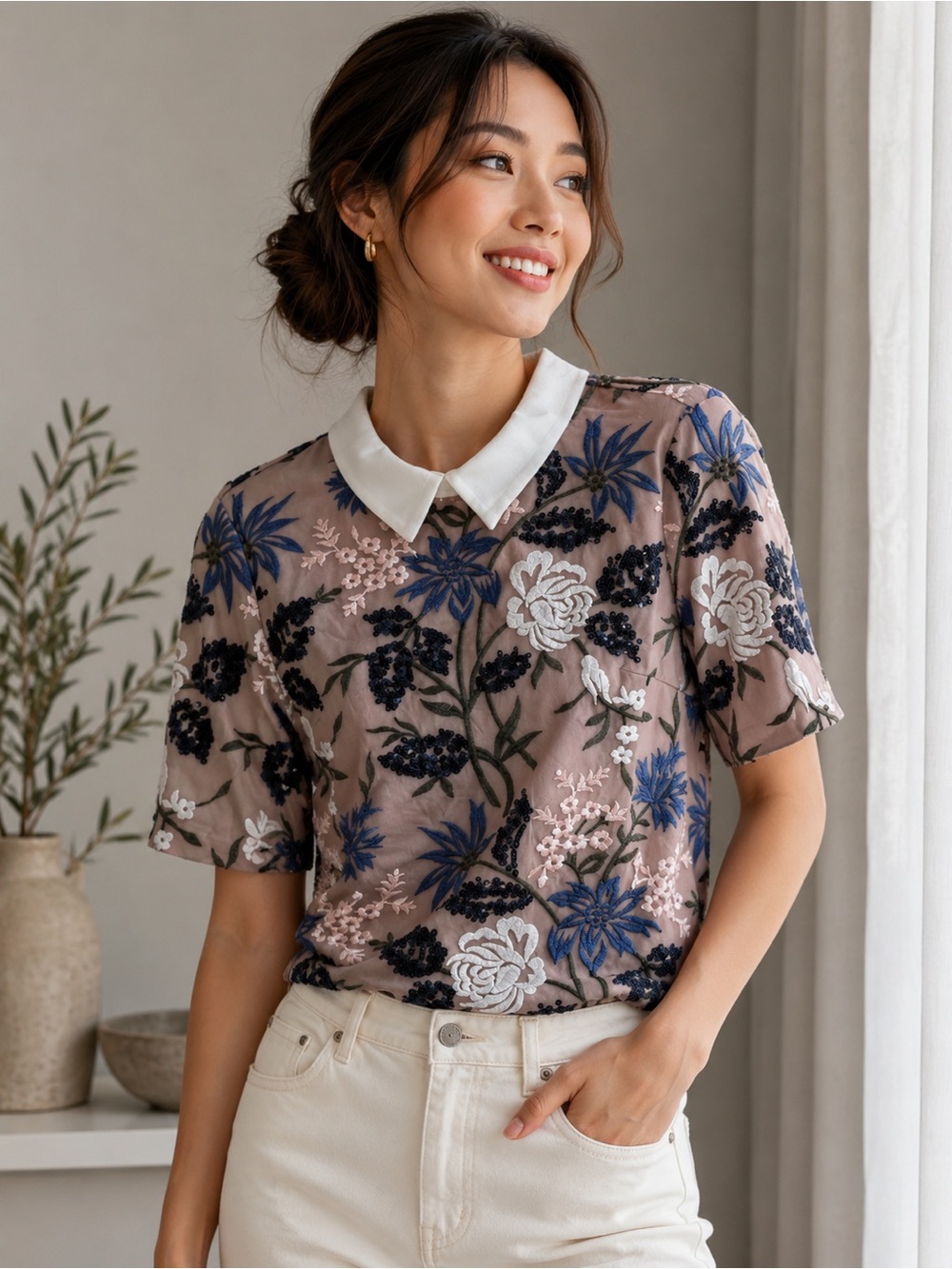 Ivanka Trump Blush Floral Embroidered Top with White Collar size 12‎